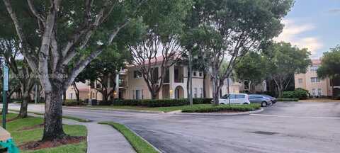 2494 Centergate Dr, Miramar, FL 33025
