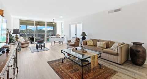 802 Cypress Grove Ln, Pompano Beach, FL 33069