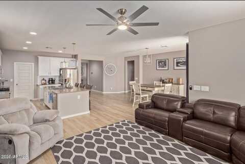 547 W PANOLA Drive, San Tan Valley, AZ 85140