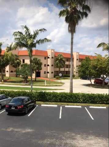 3000 E Sunrise Lakes Dr, Sunrise, FL 33322