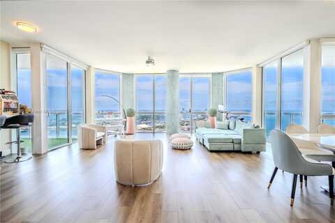 244 Biscayne Blvd, Miami, FL 33132