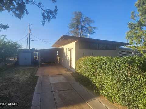 401 W BROWN Drive, Sierra Vista, AZ 85635