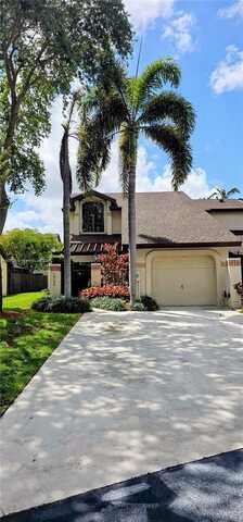 10194 SW 137 Ct, Miami, FL 33186