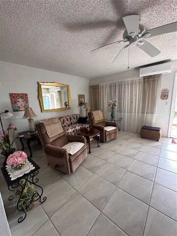 920 SW 11th Ave, Hallandale Beach, FL 33009