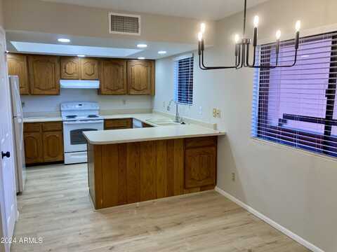12222 N PARADISE VILLAGE Parkway, Phoenix, AZ 85032