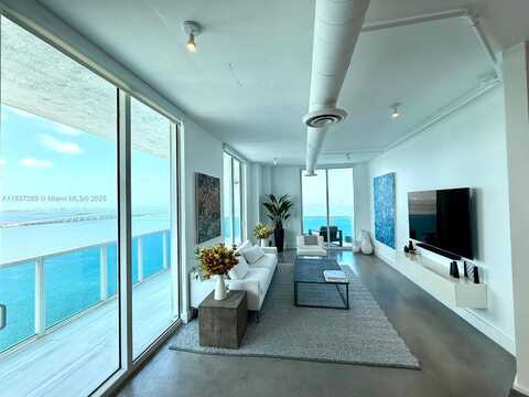 700 NE 25th St, Miami, FL 33137