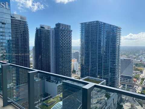 68 SE 6th St, Miami, FL 33131