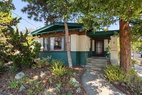 1300 Regent St, Alameda, CA 94501