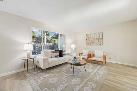 470 Rego Cmn, Fremont, CA 94536
