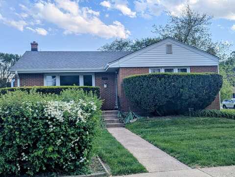 1401 S. 6th Avenue, Des Plaines, IL 60018