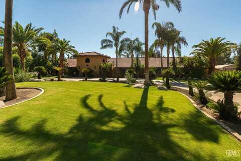 854 Vineland Road, Bakersfield, CA 93306