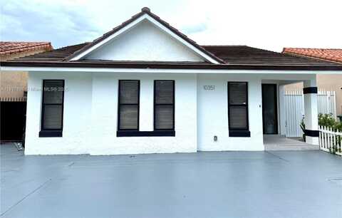 10351 NW 127th St, Hialeah Gardens, FL 33018