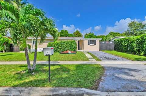 6294 NW 17th St, Margate, FL 33063