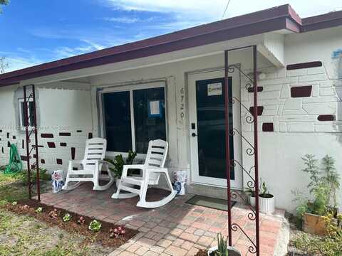 6720 Park St, Hollywood, FL 33024