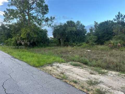1406 Henry Ave, Lehigh Acres, FL 33972