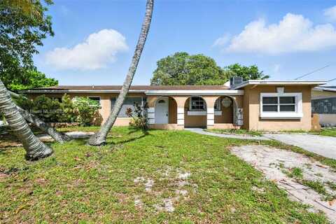 4021 NW 7th Ave, Deerfield Beach, FL 33064