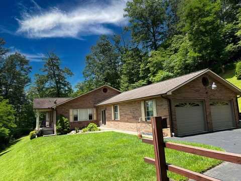 211 Taylor Farm Rd., SURVEYOR, WV 25865