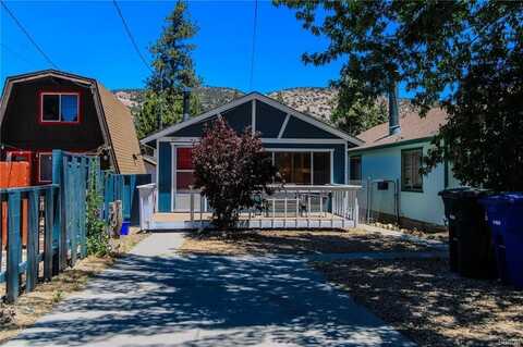 407 Elysian Boulevard, Big Bear City, CA 92314