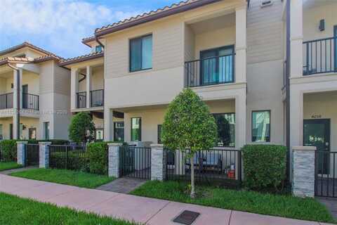 4656 NW 83rd Path, Doral, FL 33166