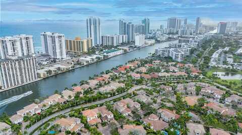834 Spinnaker Dr E, Hollywood, FL 33019