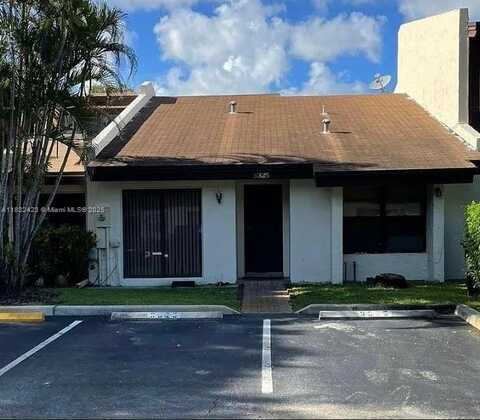 3325 Oak Dr, Hollywood, FL 33021