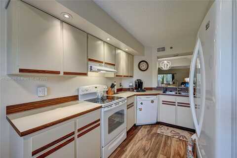 23344 Carolwood Ln, Boca Raton, FL 33428