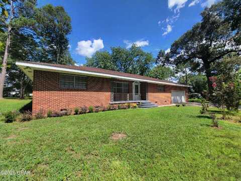 1021 8th Avenue, Graceville, FL 32440