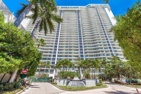 7000 Island Blvd, Aventura, FL 33160