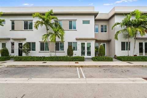 6658 NW 102nd Path, Doral, FL 33178