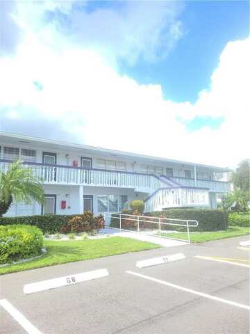 82 Oakridge G, Deerfield Beach, FL 33442