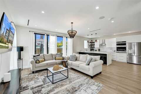 1617 NE 11th St, Fort Lauderdale, FL 33304