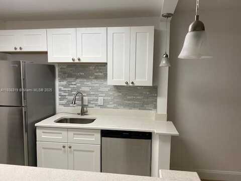 550 SW 2nd Ave, Boca Raton, FL 33432