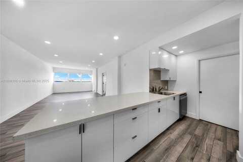 13155 Ixora Ct, North Miami, FL 33181