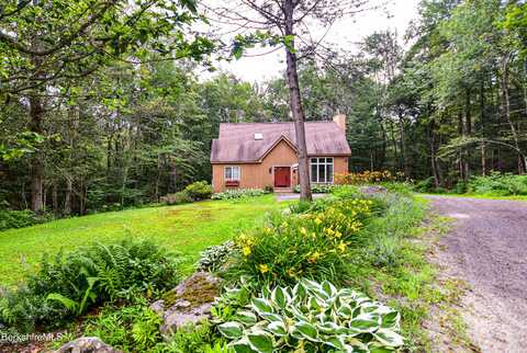 345 Big Bass Ln, Becket, MA 01223