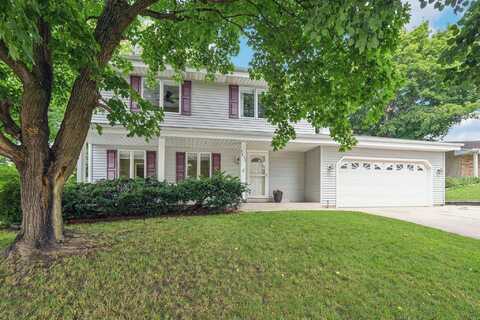 2953 Coventry Ln, Waukesha, WI 53188