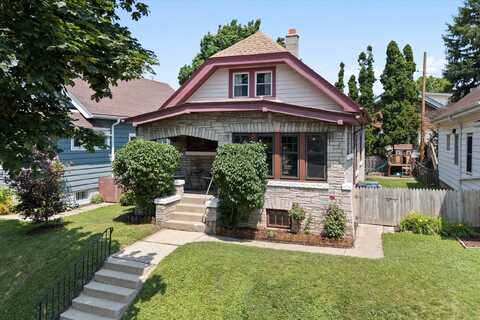 830 E Conway St, Milwaukee, WI 53207