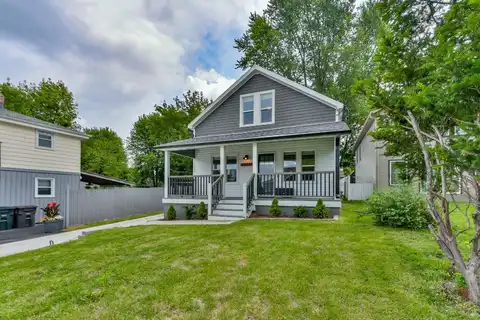 25621 S Wind Lake Rd, Waterford, WI 53185
