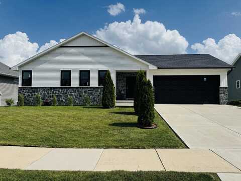 727 Drumlin Dr, Kewaskum, WI 53040