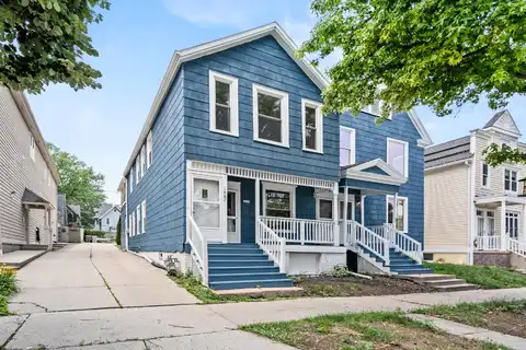 1667 N Franklin Pl, Milwaukee, WI 53202
