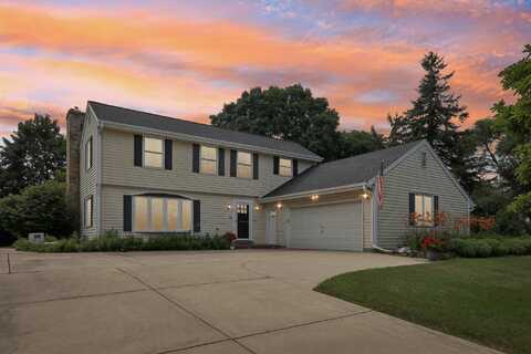 3835 Fresno Rd, Brookfield, WI 53045