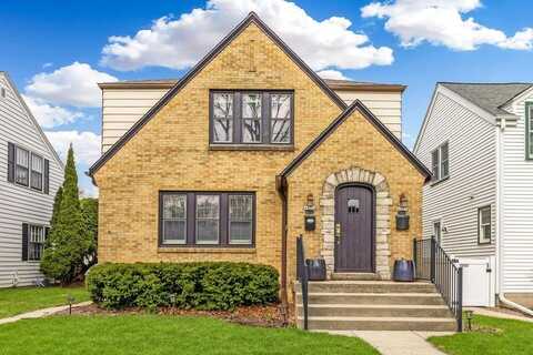 4531 N Morris Blvd, Shorewood, WI 53211