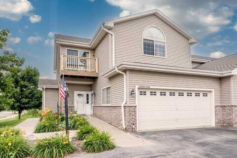 W197n17058 Stonewell Dr, Jackson, WI 53037