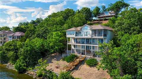 1129 Beacon Pointe Circle, Lake Ozark, MO 65049