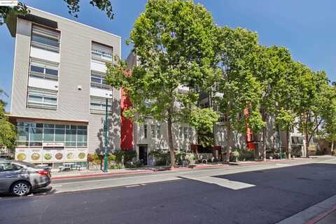 6466 Hollis St, Emeryville, CA 94608