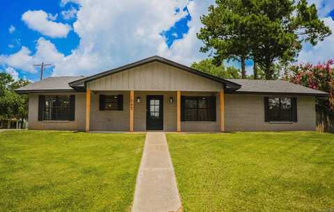 1062 Binns Drive, Monticello, AR 71655