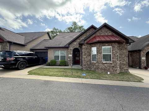 213 Cobblestone Court, Russellville, AR 72802