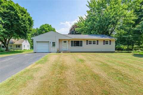 838 Chestnut Bend, Webster, NY 14580