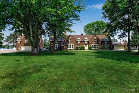 7110 Lake Shore Road, Evans, NY 14047