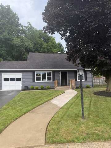 82 Winsor Circle, Elmira, NY 14905