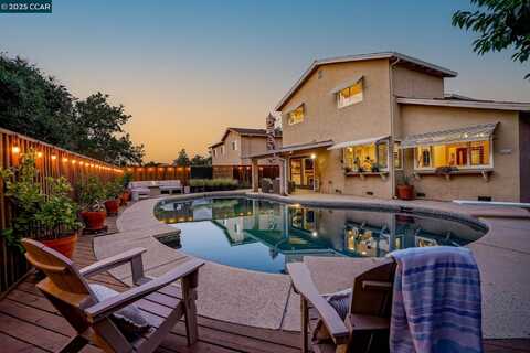 2218 Hidden Lakes Ct, Martinez, CA 94553
